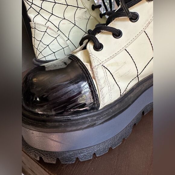 Demonia Glow In The Dark Ankle Boots 2" Platform Size 7 Spider Web - Picture 12 of 16